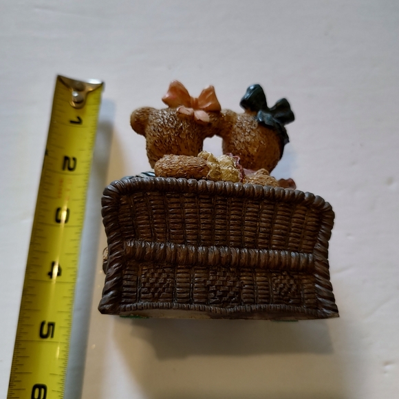 Berry Hill Bears Sharing the Word Young's Inc Girl Bears Reading the Bible - Picture 4 of 6